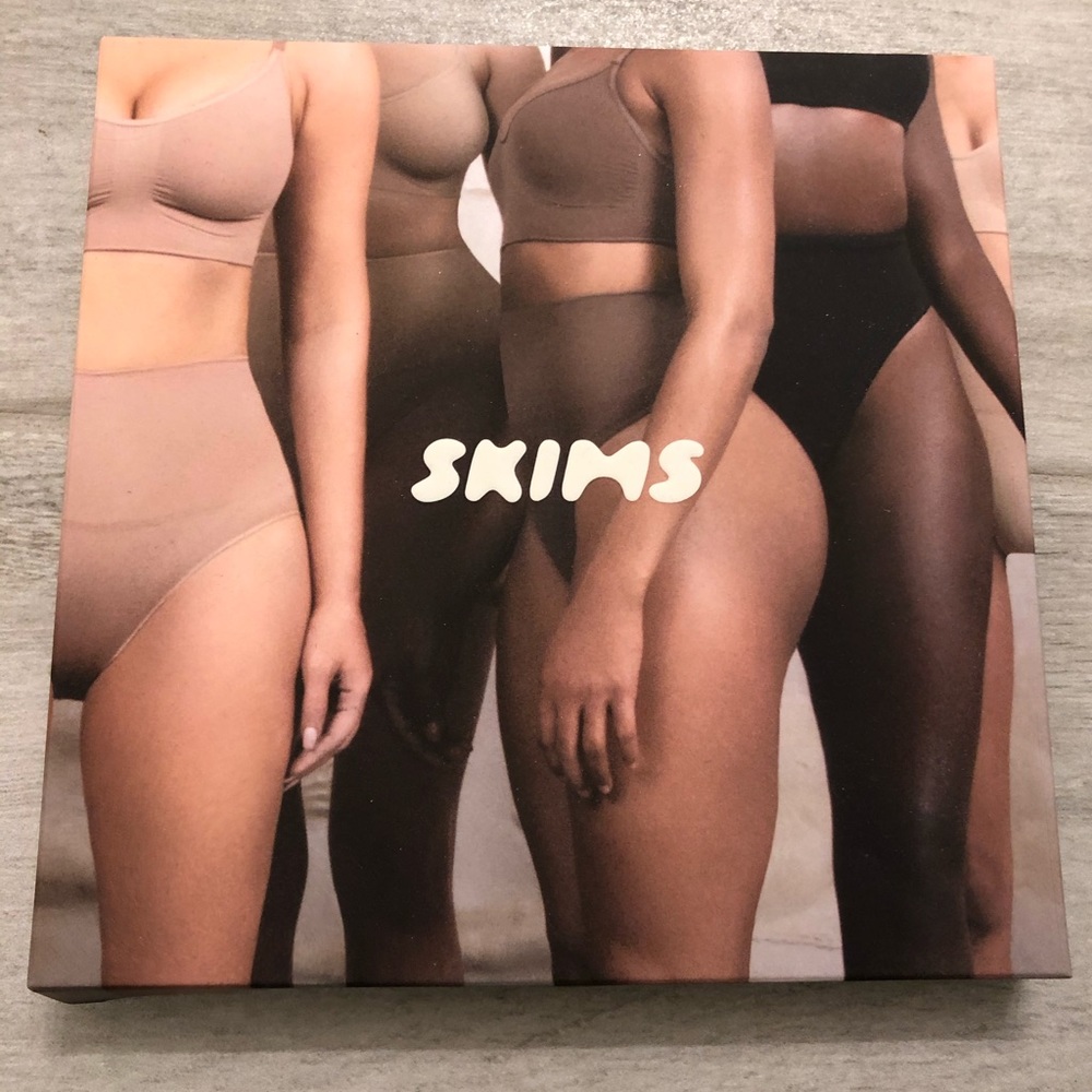 Brand New SKIMS Core Control THONG - XXS/XS Clay